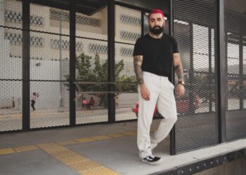 Entrepreneur RASEC SAGRAV: Wanna be A hot Topic? Your Hair could make a big difference!!