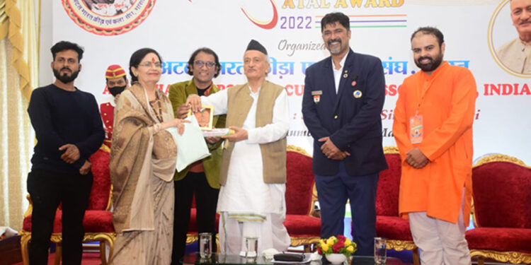 Poet Poojashree receives the Atal Awards for Poetry in Lifetime Achievement.