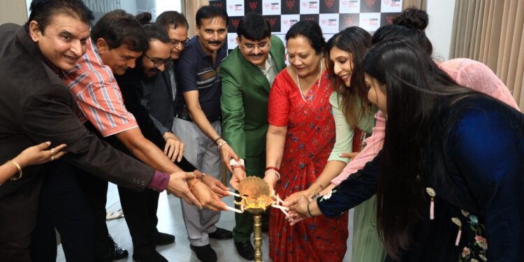 India’s First Skin Institute that will provide practical training to Dermatologists “Cosmedic Skin Institute” Starts in Surat