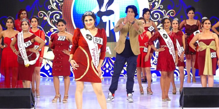 Shuchita Aggarwal bags subtitle Mrs. Popular at Mrs.India Galaxy 2022