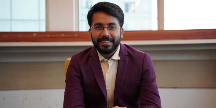 From Nothing to Everything. – The story of a boy who had to take a loan to study, now teaches lakhs of Students for FREE.