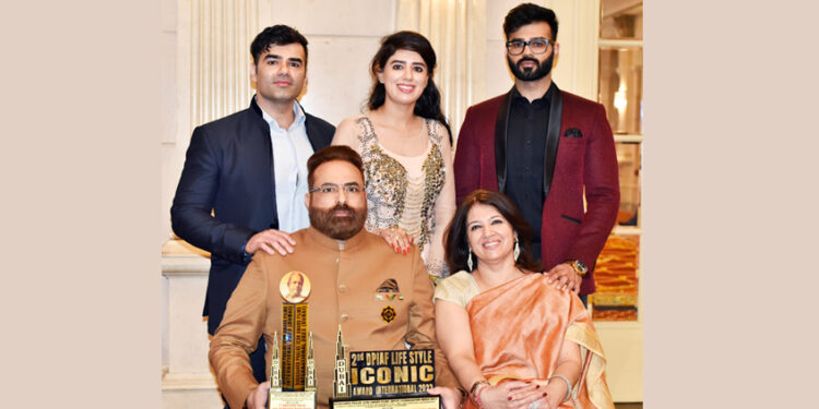 Dr Jitendra Matlani Awarded with Renowned Entrepreneur of Dubai and shining Star Social Icon of Dubai awards