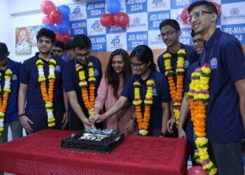Ms. P. Sharani Press conference at Mumbai as Narayana breaks records with highest 100 percentile & perfect scorers in JEE Main 2024 session 1