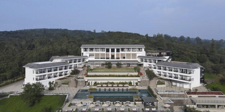 Unwind in Luxury at the Queen Of Sahyadri With Courtyard Mahabaleshwar
