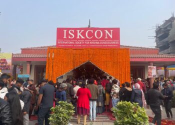 ISKCON Dwarka Hosts Peace Yagna in Memory of Kargil Martyrs