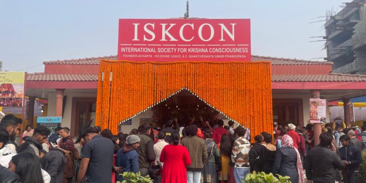 ISKCON Dwarka Hosts Peace Yagna in Memory of Kargil Martyrs