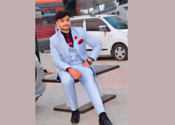 How Devraj Divan is Making Huge Progress by Earning from YouTube and Facebook