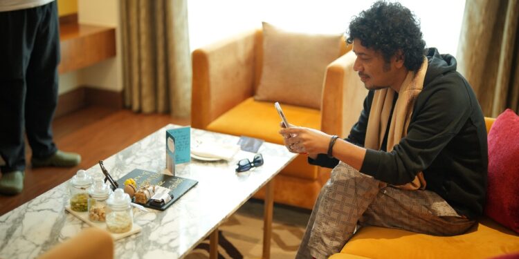 Papon Visits Radisson Blu Pune Hinjawadi During Pune Show