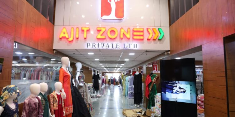 Empowering Women Through Fashion: Ajit Zone Celebrated at Prestigious Gujarat Event