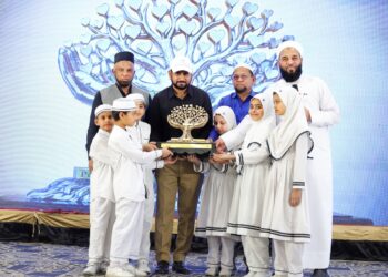 MS Education Academy Honours Munawar Zama with Murabbi Award on Himmat Day